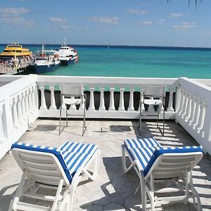 Plaza Marina Condos